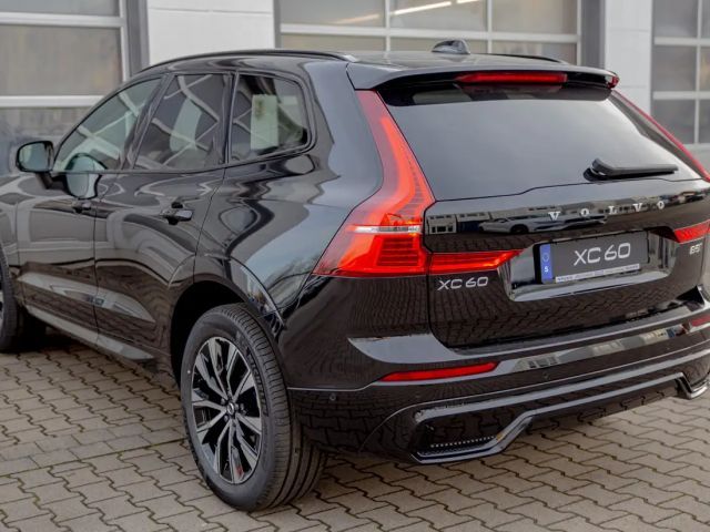 Volvo XC60 AWD Dark Plus