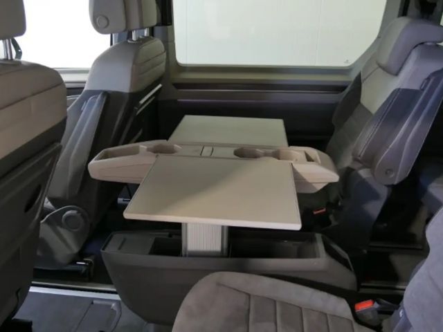 Volkswagen Multivan Style T7