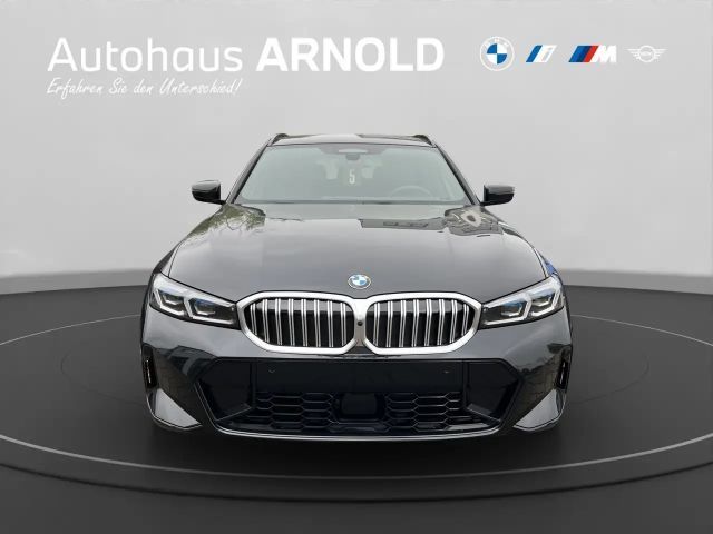 BMW 320 320d M-Sport Touring xDrive