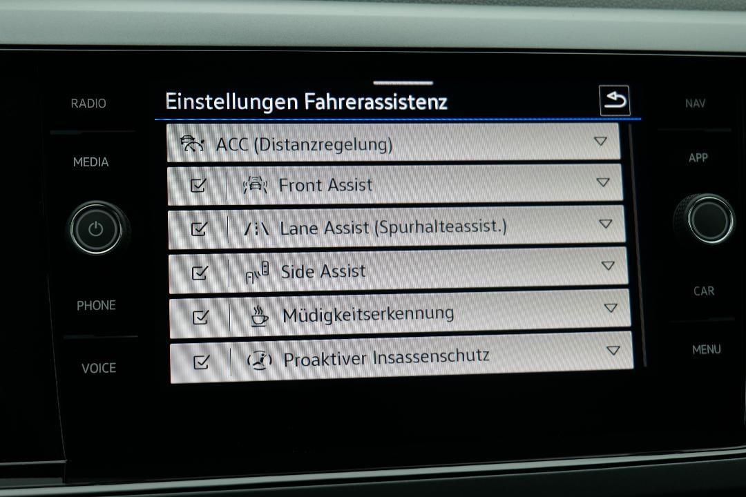 Volkswagen Polo 1.0 TSI DSG R-Line