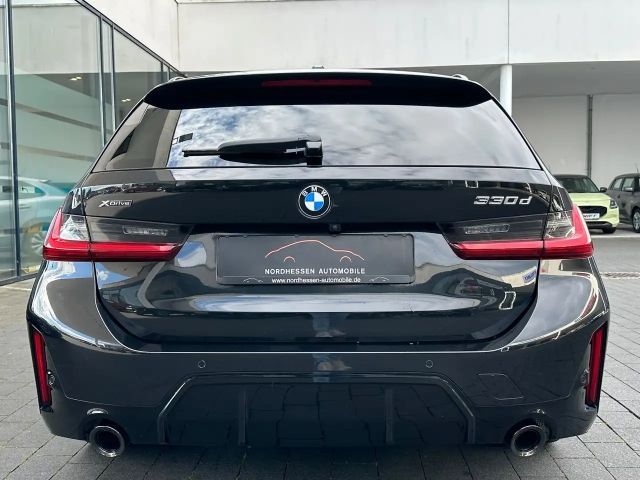BMW 330 330d M-Sport Touring xDrive