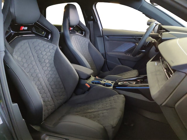 Audi RS3 Quattro S-Tronic Sedan