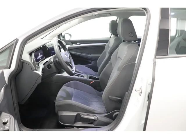 Volkswagen Golf 1.5 eTSI Golf VIII Life Variant