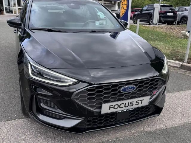 Ford Focus ST Line
