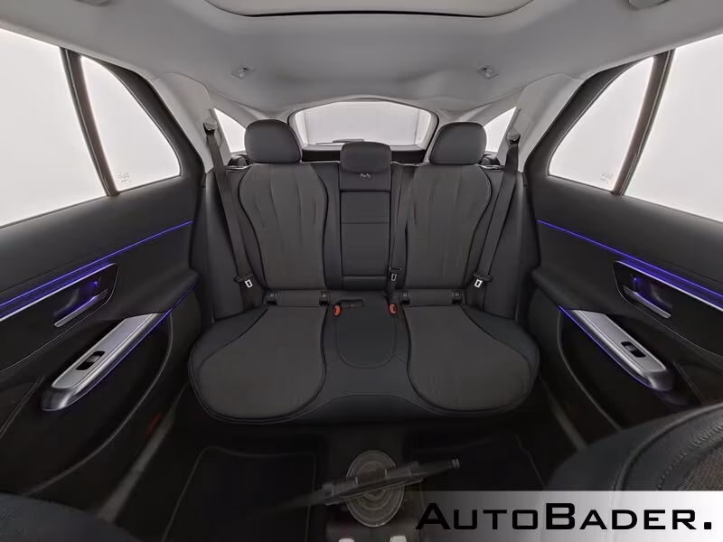 Mercedes-Benz E 220 AVANTGARDE E 220 d Estate