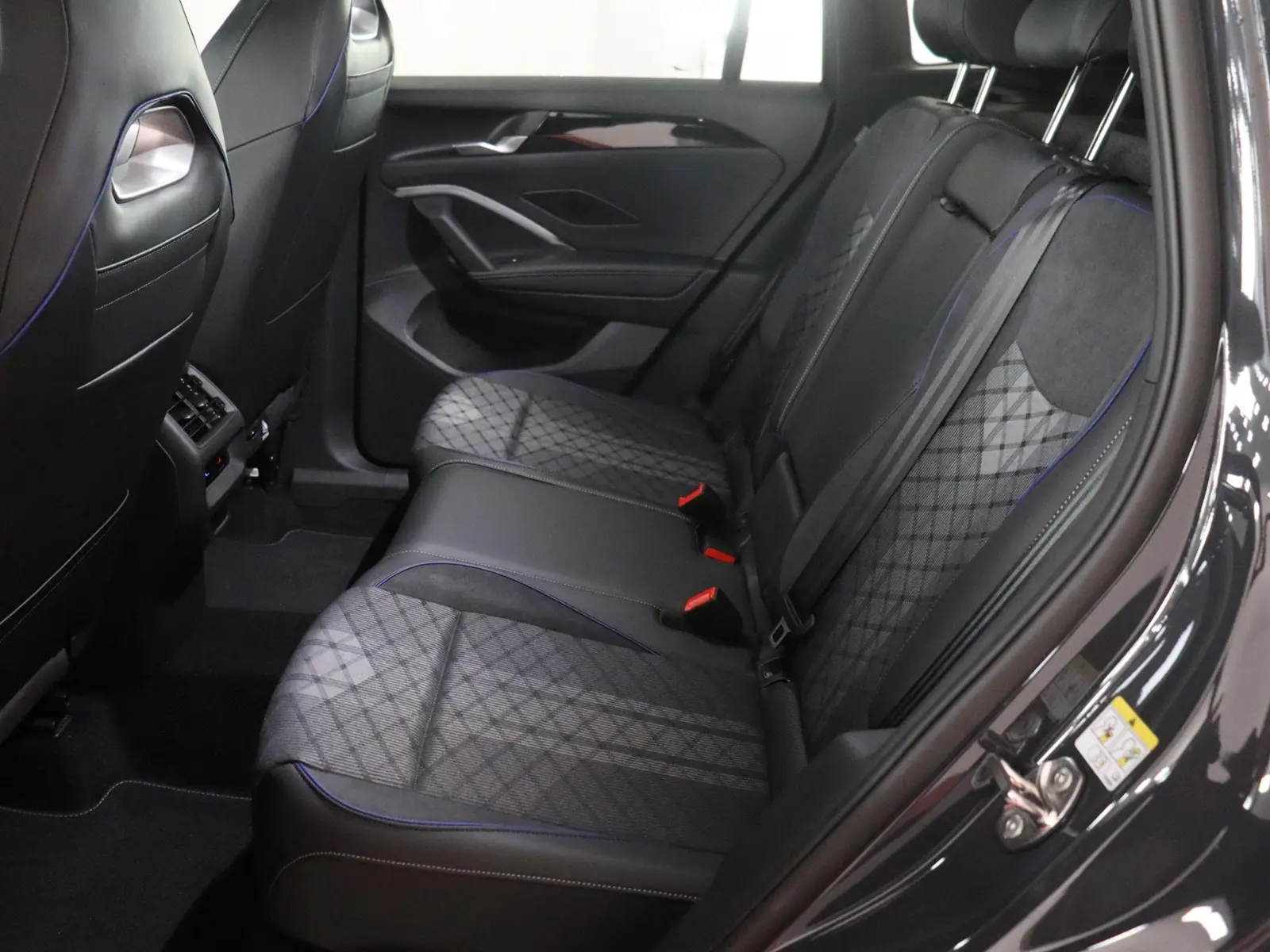 Volkswagen Tiguan 2.0 TDI DSG R-Line