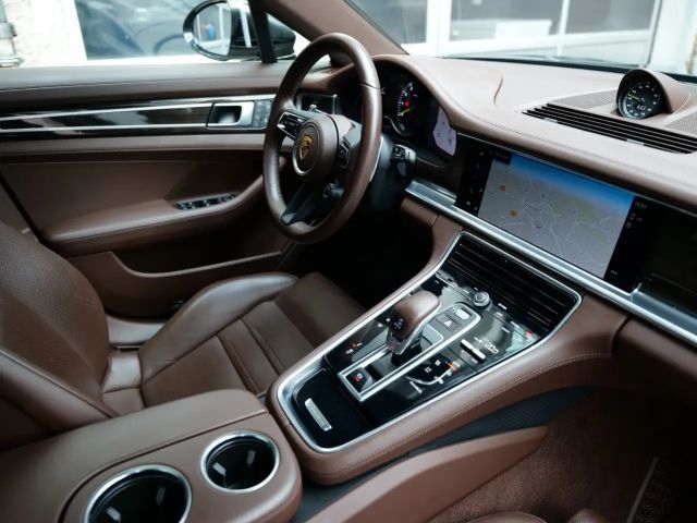 Porsche Panamera 4 E-Hybrid