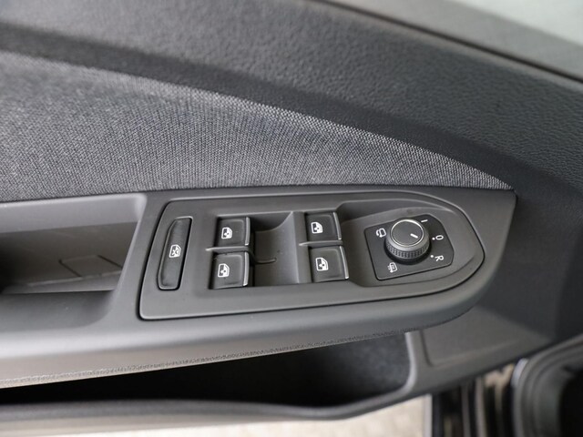 Volkswagen Golf 1.5 eTSI Golf VIII Life