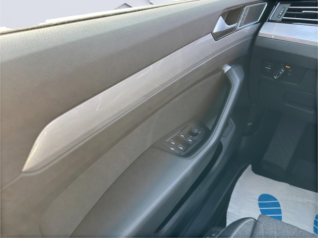 Volkswagen Passat 2.0 TDI Business DSG Variant