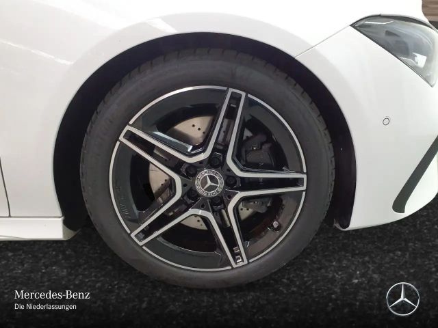 Mercedes-Benz CLA 200 AMG Line