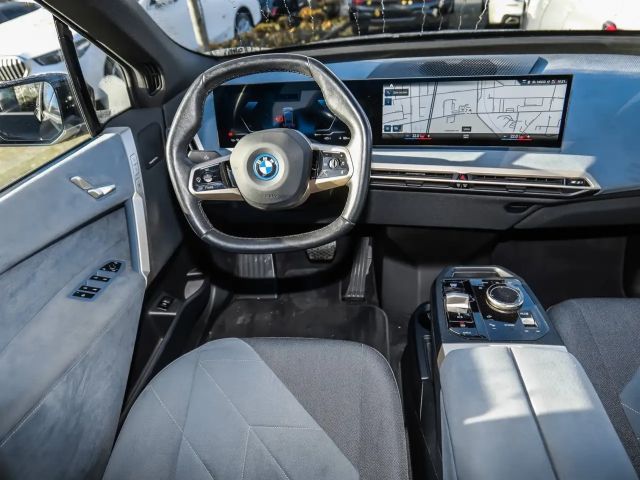 BMW iX xDrive40