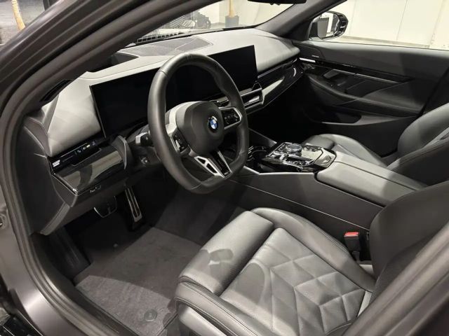 BMW 520 520d M-Sport Touring xDrive