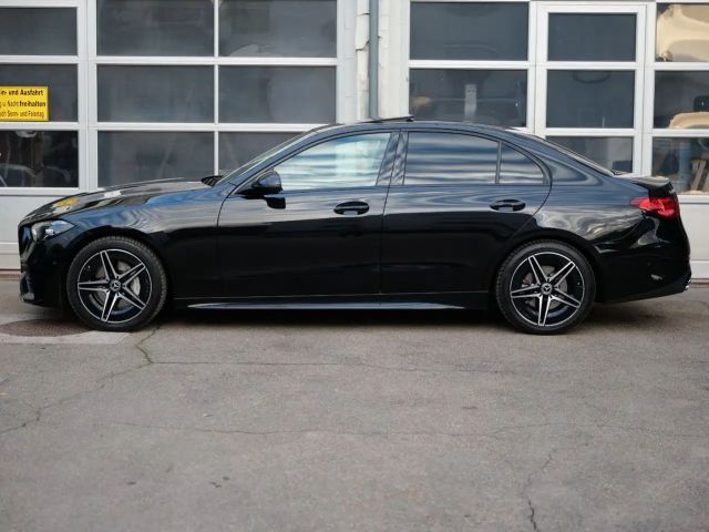 Mercedes-Benz C 220 AMG Line C 220 d Sedan