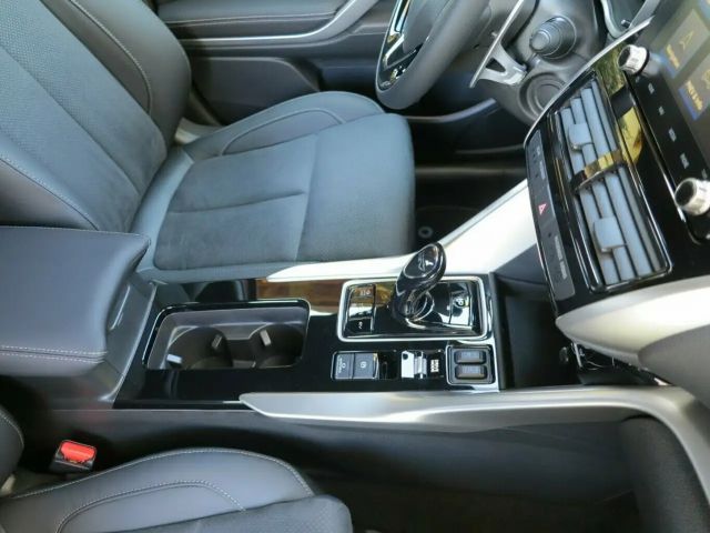 Mitsubishi Eclipse Cross Plus,