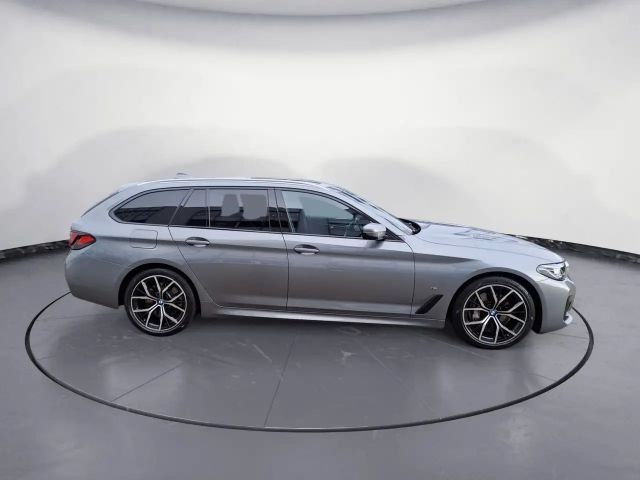 BMW 540 540d M-Sport Touring xDrive