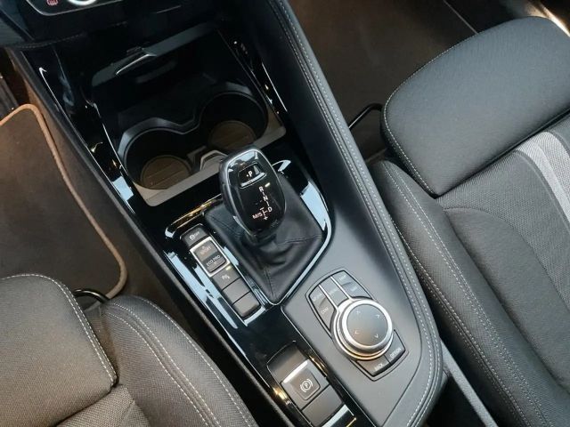 BMW X2 Sedan sDrive18i