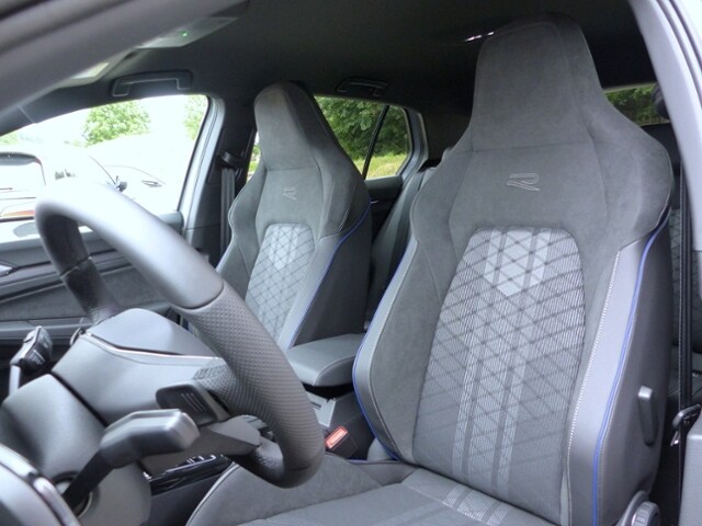 Volkswagen Golf 1.5 eTSI DSG