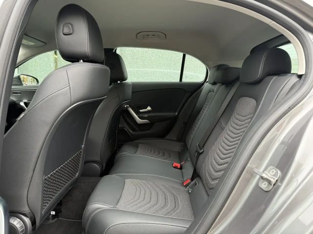 Mercedes-Benz A 200 Progressive