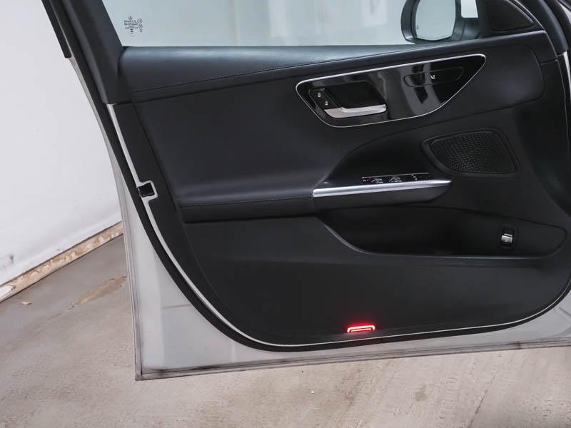 Mercedes-Benz C 200 AMG Line Sedan