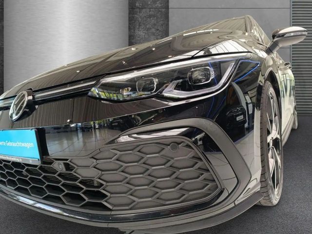 Volkswagen Golf 2.0 TSI DSG