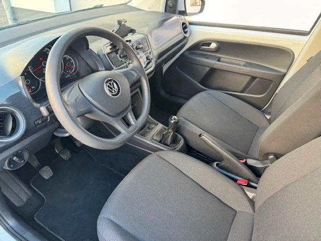 Volkswagen up! Move Move up!