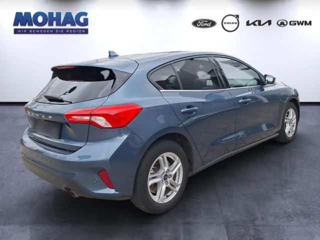 Ford Focus Cool & Connect