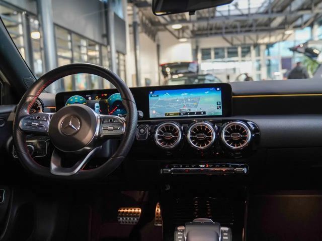 Mercedes-Benz A 250 A 250 e AMG Line