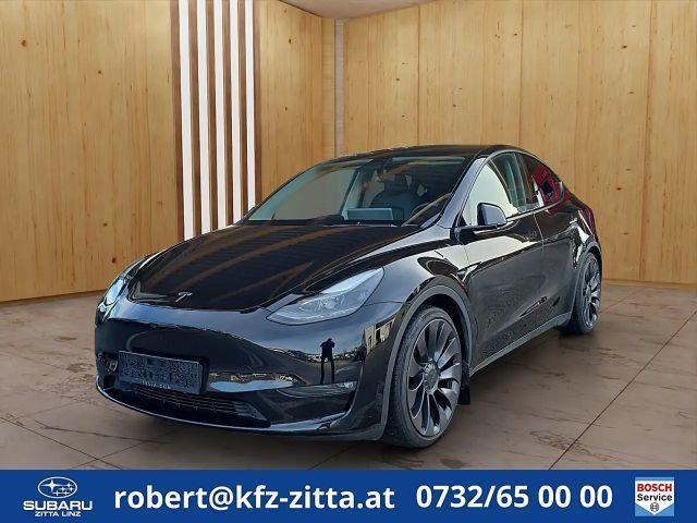 Tesla Model Y AWD Performance