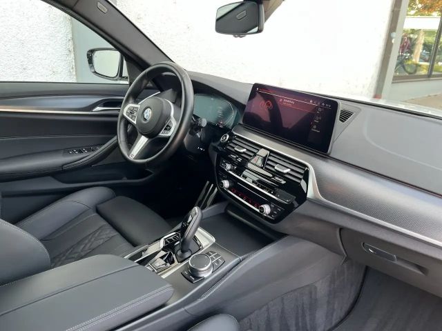 BMW 540 540d M-Sport Touring xDrive