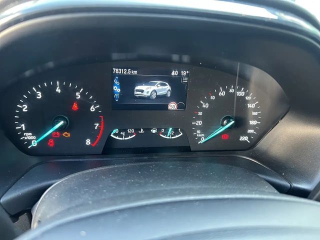 Ford Puma EcoBoost Titanium