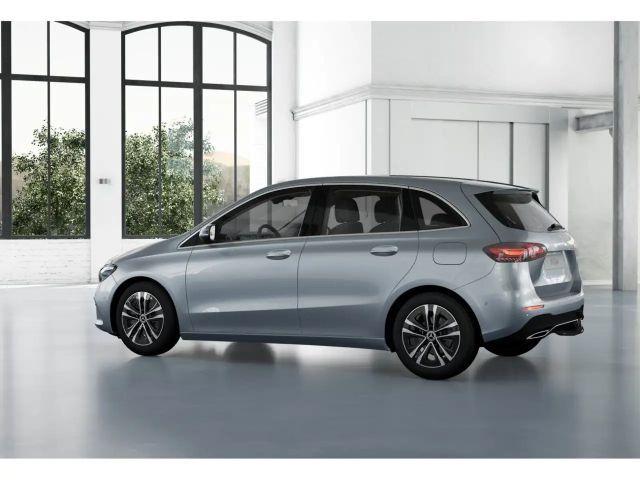 Mercedes-Benz B 180 Sedan