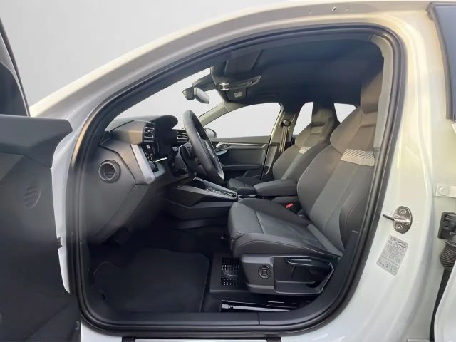 Audi A3 35 TFSI S-Line S-Tronic Sedan