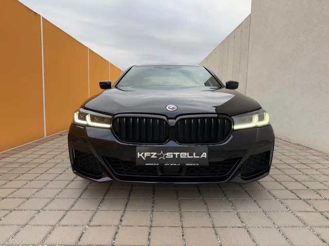 BMW 545 545e M-Sport Sedan xDrive