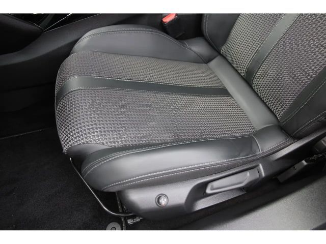 Peugeot 2008 EAT8 GT-Line