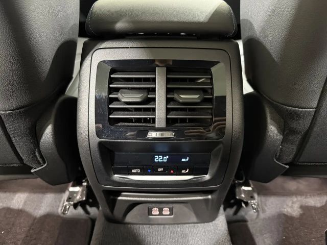 BMW X3 40i ACC RFK Pano HUD HiFi Laser eSitze