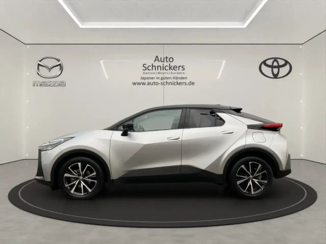 Toyota C-HR Team D