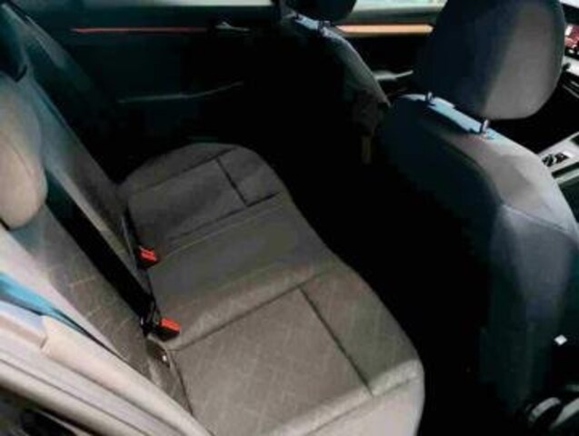 Volkswagen Golf 1.5 eTSI DSG Golf VIII