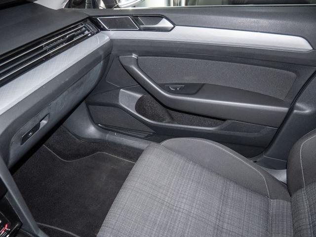 Volkswagen Passat 2.0 TSI Business Variant