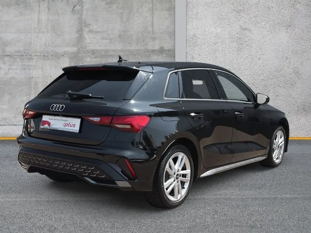 Audi A3 35 TFSI S-Line Sedan Sportback