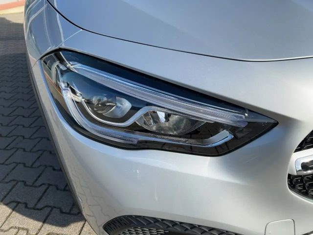 Mercedes-Benz GLA 250 GLA 250 e Style