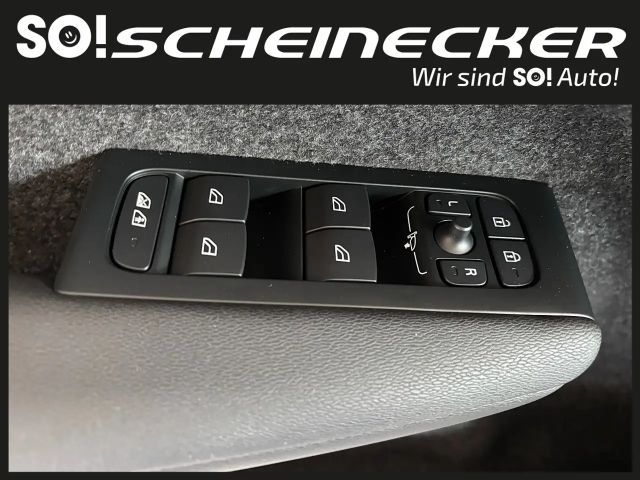 Volvo XC40 Dark Plus