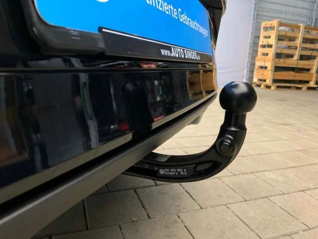 Volkswagen T-Roc 1.5 TSI DSG R-Line