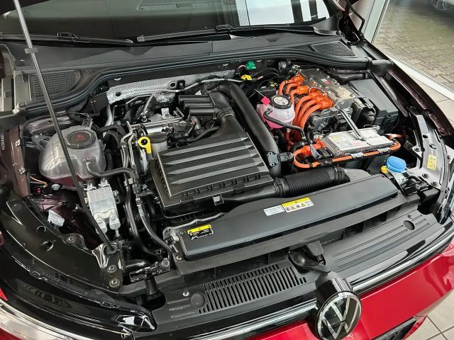 Volkswagen Golf Style eHybrid