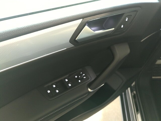 Volkswagen Touran 1.5 TSI DSG