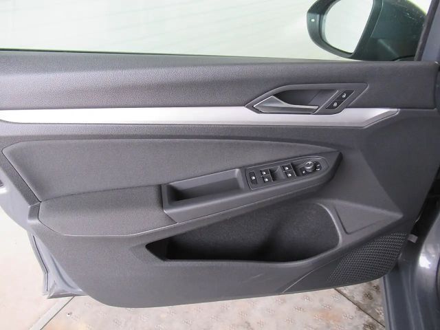 Volkswagen Golf DSG Life Variant