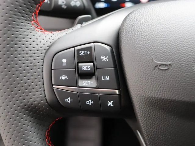 Ford Focus ST Line Wagon