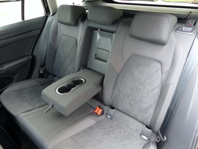 Volkswagen Golf 2.0 TDI DSG Variant