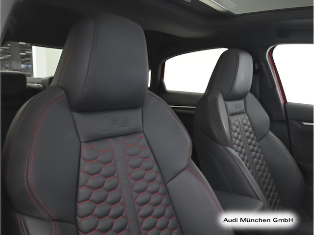 Audi RS3 Quattro S-Tronic Sedan