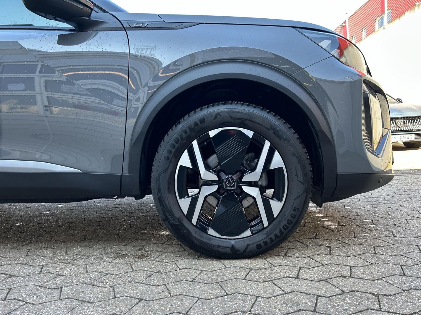 Peugeot 2008 EAT8 GT-Line PureTech