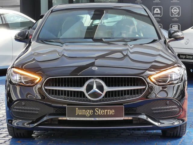 Mercedes-Benz C 180 AVANTGARDE Sedan
